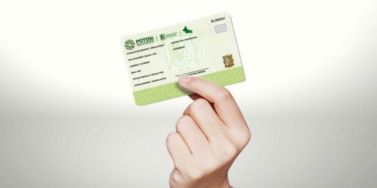 Trámite gratuito de licencia de manejo para menores requerirá curso previo