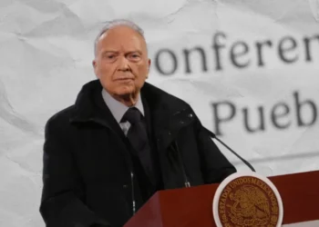 Reportan renuncia de Alejandro Gertz Manero al frente de la FGR