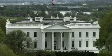 Balean a dos elementos de la Guardia Nacional en Washington, cerca de la Casa Blanca
