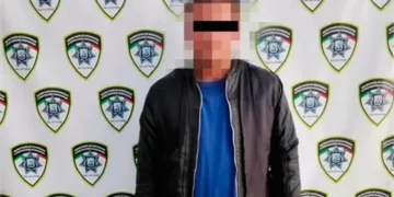 Detienen a sujeto que acosó a una mujer en avenida Reforma