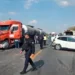 Múltiple choque deja un vehículo volcado en Villa de Reyes