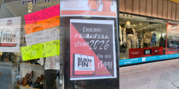 Aumenta la afluencia en el Centro Histórico por el Buen Fin; compradores destacan ofertas y formas de compra