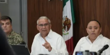 Hallan al menos 16 cuerpos en cementerio clandestino cerca de Cancún