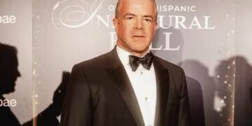 Pemex dio contrato de 745 mdp a empresa del presidente de Miss Universo