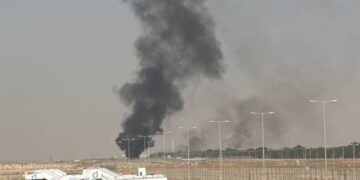 Un piloto muerto tras accidentarse un avión del Ejército indio en el Dubai Airshow