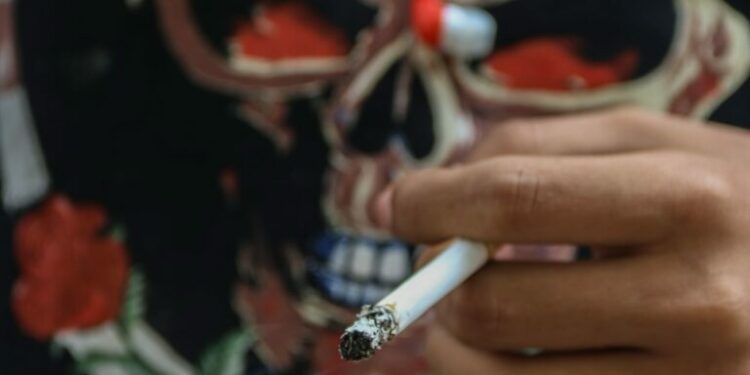 Siete cárteles pelean el negocio de vapeadores y tabaco ilegal en México