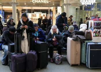 Suspenden los trenes entre Londres, París, Ámsterdam y Bruselas; reportan incidente técnico en túnel bajo el canal de la Mancha
