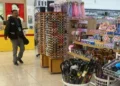 No es operativo contra tiendas chinas… pero solo clausuran tiendas chinas