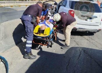Accidente en Antonio Rocha Cordero deja a una mujer lesionada; fue trasladada a un hospital