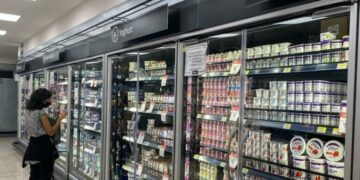China anuncia aranceles temporales de hasta 42,7% para productos lácteos de la UE
