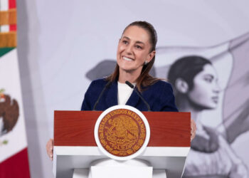 Claudia Sheinbaum pide revisar constitucionalidad de Ley gobernadora en SLP