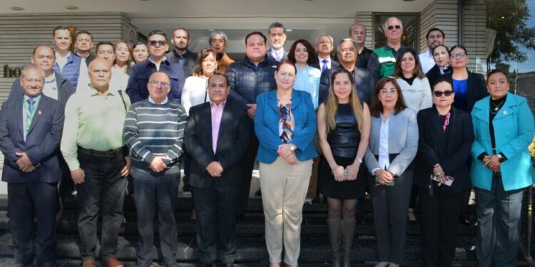 El SEER imparte acciones para la atención odontológica para jóvenes potosinos