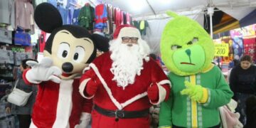 Ambiente festivo en la Expo Fabricantes Ropa, Piel y Calzado 2025