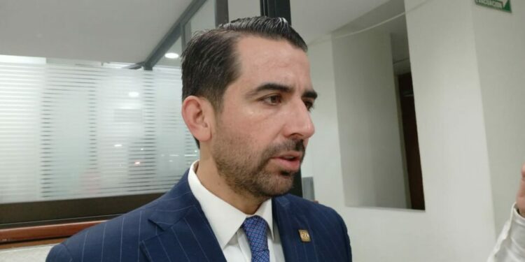 Aumentos a impuestos municipales para subsanar recortes federales