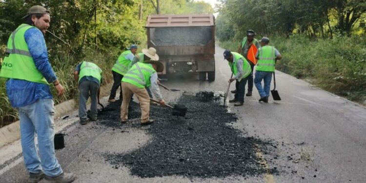 JEC refuerza en 2025 mantenimiento permanente de más de 2 mil 500 km de carreteras estatales