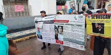 Marchan en la zona media para exigir justicia por Edgar Daniel Hernández y todos los desaparecidos