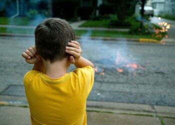 Uso de pirotecnia afecta la salud emocional de niños con autismo