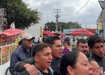 Ambulantaje detona enfrentamiento entre comerciantes en el Mercado República