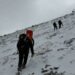 Tragedia en la nieve: tres esquiadores pierden la vida a causa de un alud y uno más es rescatado con hipotermia