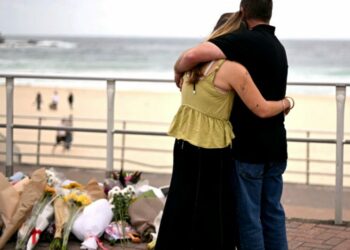 Ataque terrorista en Bondi Beach: el agresor más joven despierta del coma y surgen nuevos detalles