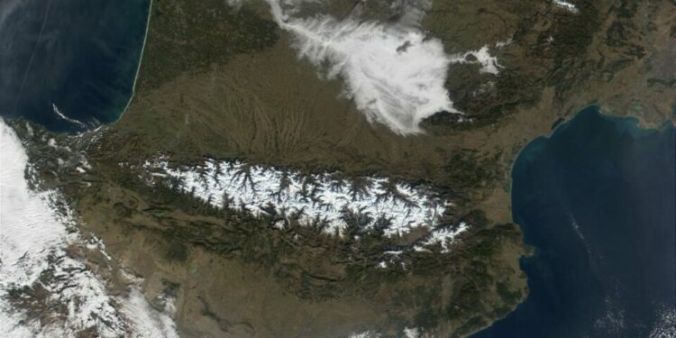 Mueren todos los tripulantes de avioneta que se estrelló en los Pirineos franceses