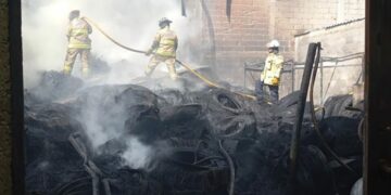 Seis muertos en desplome de jet privado en Toluca, saldo preliminar