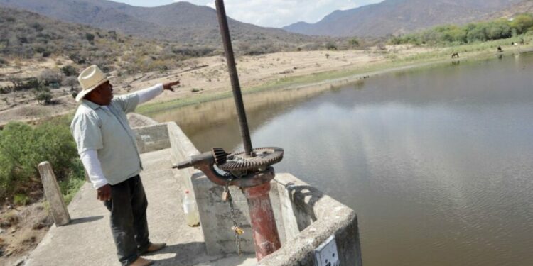 Ley de Aguas: los 5 puntos que rechazan los campesinos