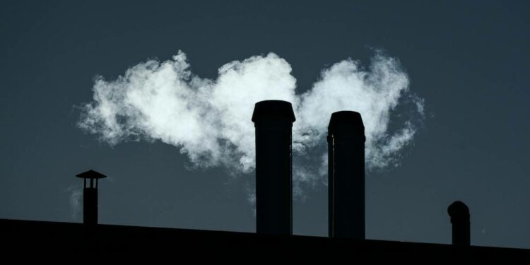 En invierno aumenta la contaminación del aire, expertos emiten recomendaciones