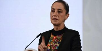 Sheinbaum descarta cambios en el gabinete pero advierte: “todo el equipo está siempre a evaluación”