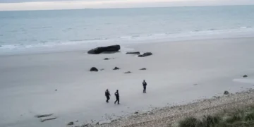Mueren cuatro personas en un naufragio en el Pacífico, entre ellos dos menores de edad