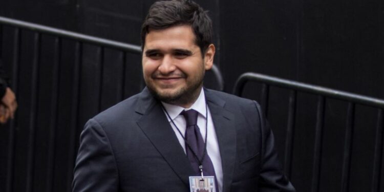 AMLO presumió que su hijo Gonzalo supervisó obras del Tren Interoceánico