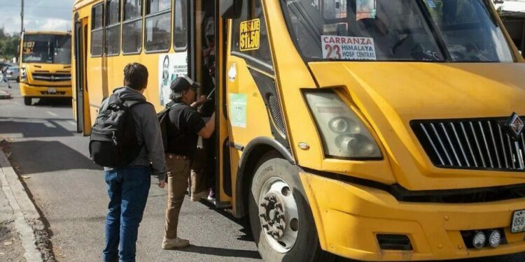 Diputada defenderá que no haya incremento al transporte sino hay un servicio digno
