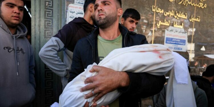Israel ha matado al menos a 405 palestinos desde la entrada en vigor del alto el fuego