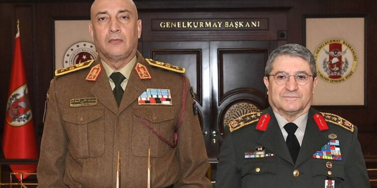 Muere jefe del Ejército libio en avionazo en Turquía