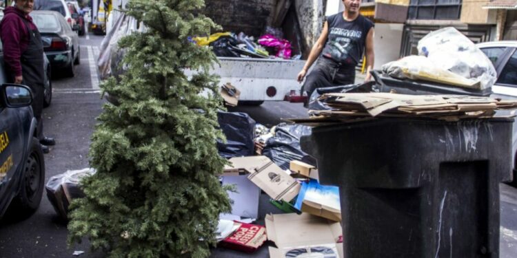 La Navidad le pasa factura a México, con toneladas de residuos y de comida desperdiciada