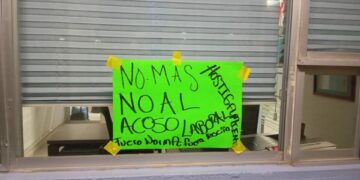 Trabajadores administrativos de la FCI de la UASLP inician paro de “brazos caídos” por violencia laboral