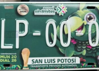 Anuncian en SLP placas personalizadas