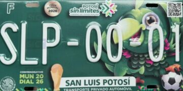 Anuncian en SLP placas personalizadas