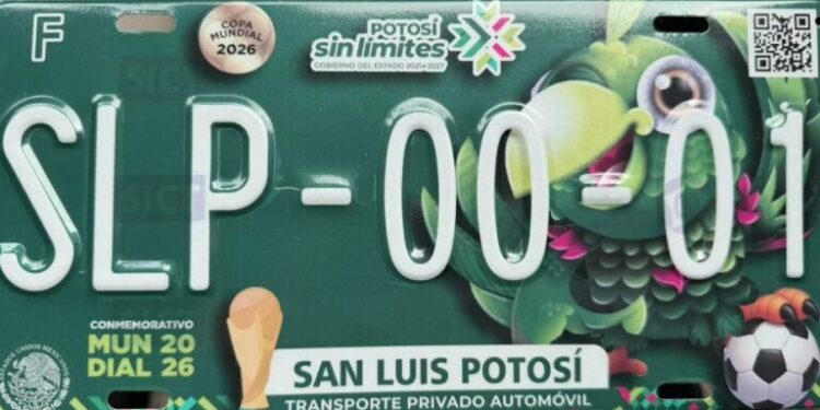Anuncian en SLP placas personalizadas