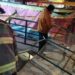 Tres personas salen disparadas tras falla en juego mecánico en Puebla