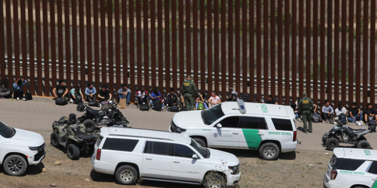 Tiroteo cerca de la frontera de EEUU con México dejó a una persona en estado crítico y la Patrulla Fronteriza está involucrada