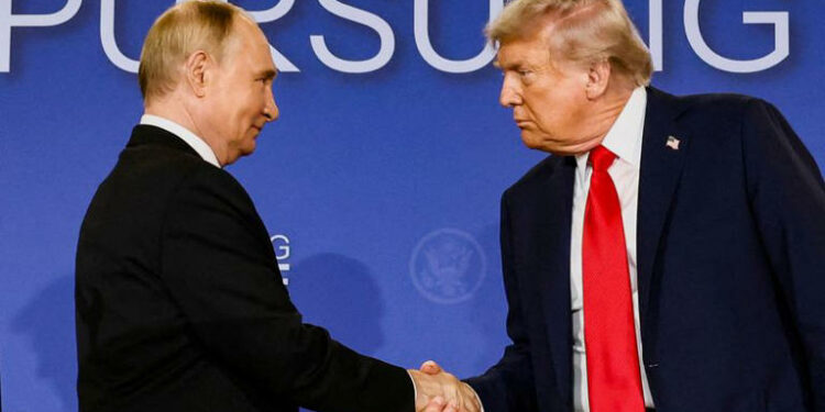 El Kremlin dice que Trump pidió a Putin que detuviera los ataques contra Kiev hasta 1 de febrero