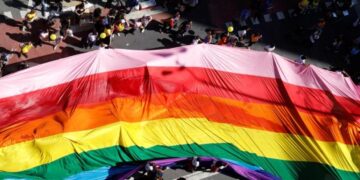 Comunidad LGBTIQ+ denuncia que el Congreso aprobó un cobro excesivo del reconocimiento legal de la identidad de género