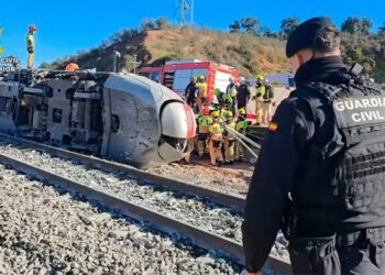 Nuevo choque de tren en España, ahora con una grúa, deja “varios heridos leves”