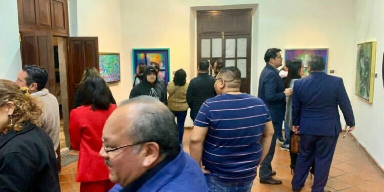 Israel Salazar Báez presenta su exposición individual “Grietas y secretos”
