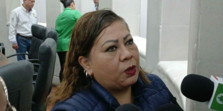 Diputada reconoce que es excesivo el aumento de 2.5 pesos al transporte urbano que solicitan permisionarios