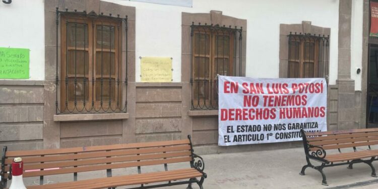 Vícitimas exigen atención de instituciones para resolver sus casos
