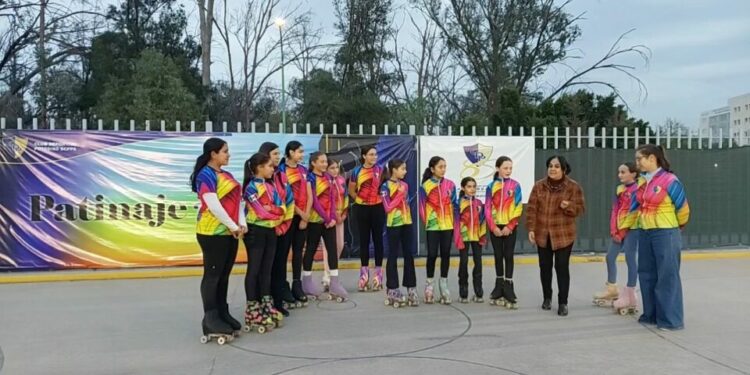 Equipo potosino de patinaje artístico competirá a nivel internacional en Orlando, Florida