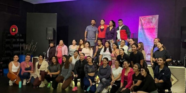 Enlace M unida por la fuerza y el empoderamiento de las mujeres