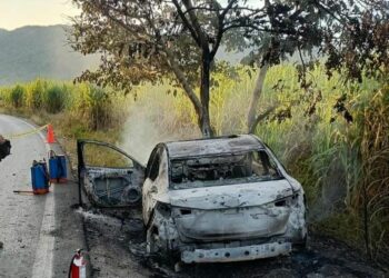 Tragedia en Tamasopo: muere una mujer tras incendiarse su vehículo